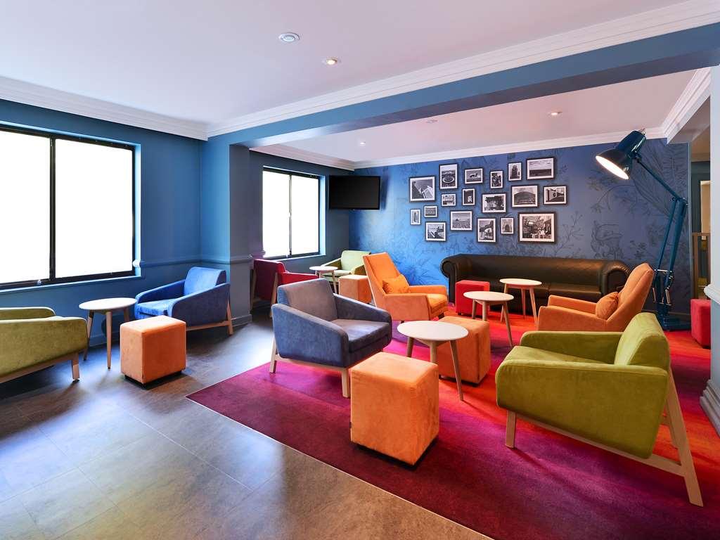 Travelodge Bath Waterside Restaurante foto