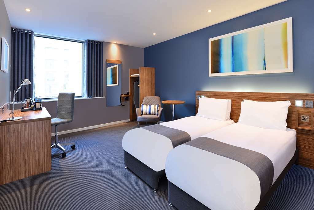 Travelodge Bath Waterside Quarto foto
